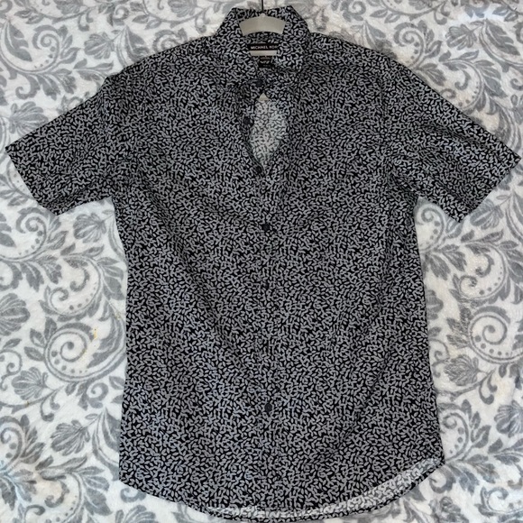 Michael Kors Other - Michael Kors Men’s Short Sleeve Button Down Shirt Size Small.